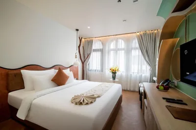 Deluxe-Doppelzimmer mit Stadtblick und Einmal-Minibar — Me Saigon Boutique Hotel